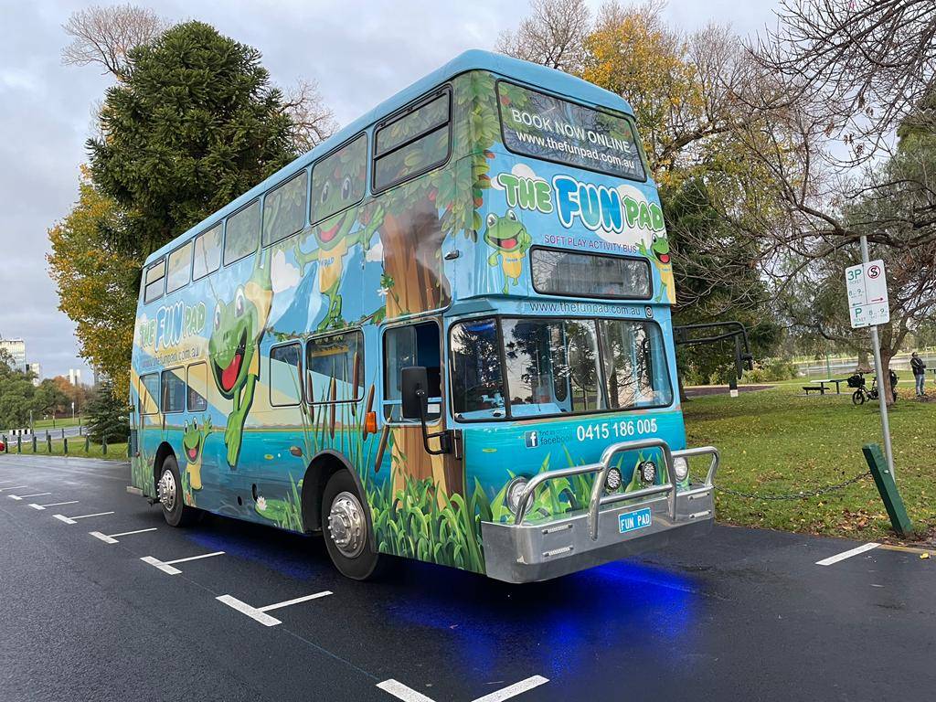 kids party bus Melbourne | kids entertainment | Kids party Bus